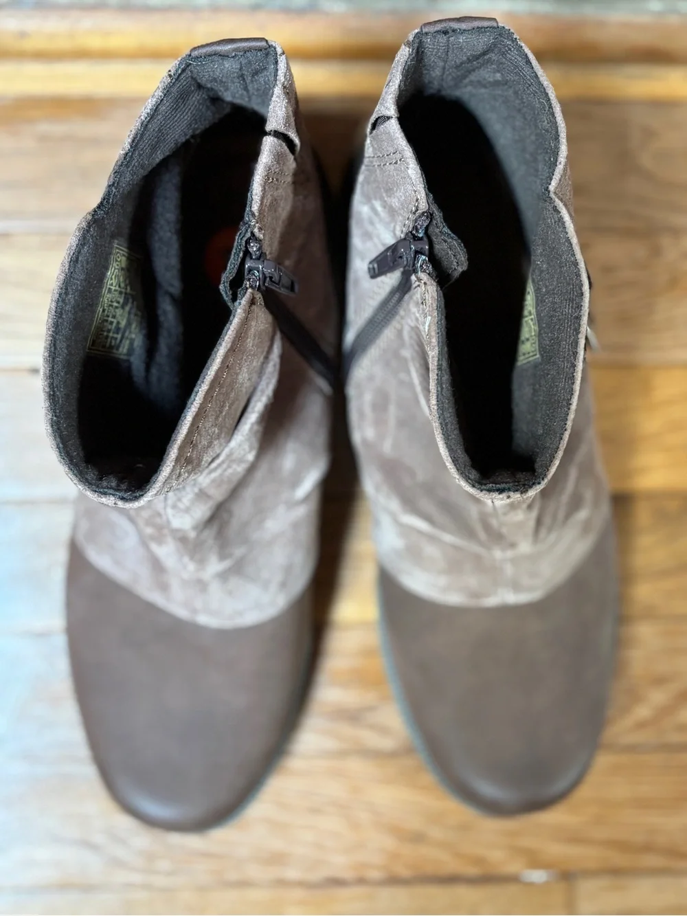 Earth Origins Phoenix Wide ankle boots in Bark — Women's 11W. NEW/NEVER WORN!